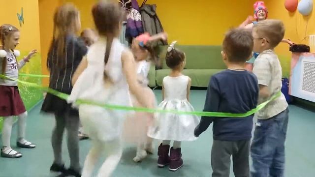 Игры с детским аниматором смотреть онлайн