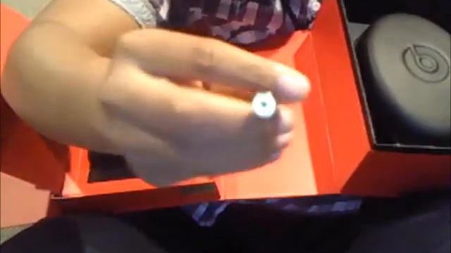 Beats by Dr.Dre Studio Headphone Pickup & Review смотреть онлайн