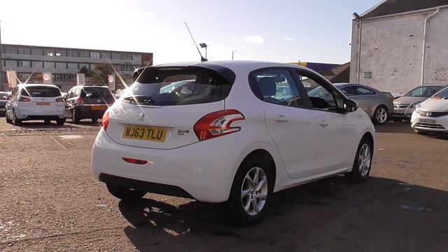 Peugeot 208 1.4 e-HDi Active 5dr EGC U50554 смотреть онлайн