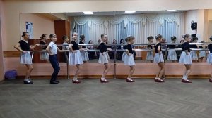 Открытый урок народного танца.