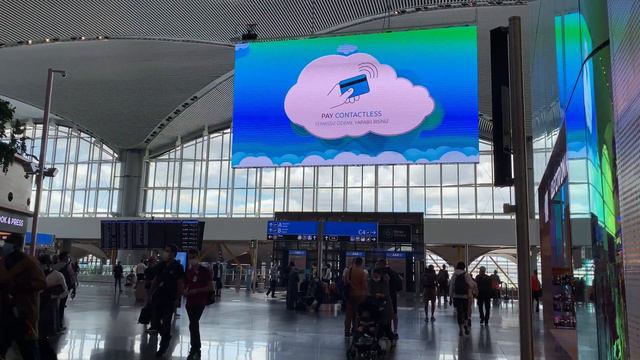 How You SHOULDN'T Unclog Your Ears After A Flight! смотреть онлайн