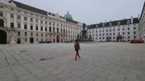 Granate styling, walking in public, Vienna City Centre, Hofburg, thigh high boots, shorts,high heel