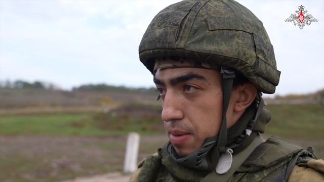 Кадры подготовки и боевого слаживания мобилизованных на одном из полигонов ЗВО
