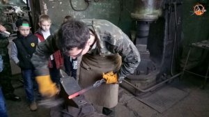 Экскурсия. Ковка подковы своими руками / Forged horseshoe