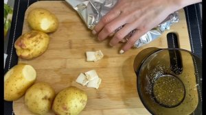 Картошка со специями в фольге в духовке