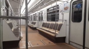 Метро Санкт-Петербурга. Один в вагоне на МПЛ