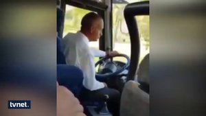 Самый нежный водитель автобуса в мире