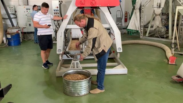 Переработка просроченного хлеба в комбикорм