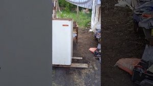 покраска старого холодильника