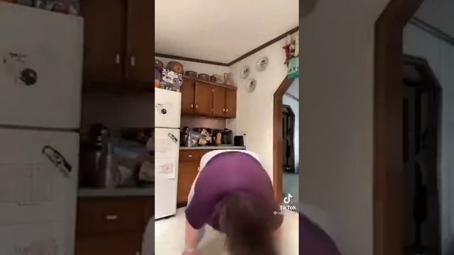 Самая большая звезда Тик Тока.mp4 смотреть онлайн