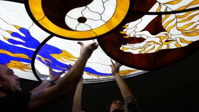 Сборка шикарного витражного потолка смотреть онлайн