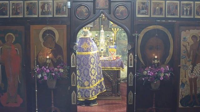 Трансляция. Литургия. 5.4.2020. Воскресенье. смотреть онлайн