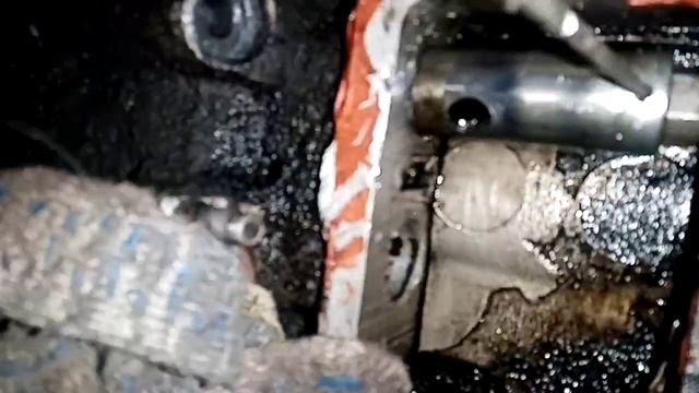 ремонт уаза буханки. достаём толкатель без снятия поддона и распреда смотреть онлайн