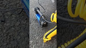 Мощный автомобильный компрессор Goodyear GY-50L LED