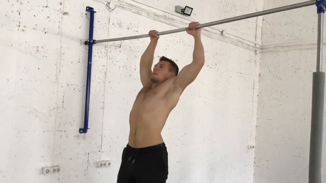 ВОРКАУТ ДЛЯ НОВИЧКА! ПОСЛЕ ЭТОГО ВИДЕО ТЫ ОСВОИШЬ СВОИ ПЕРВЫЕ ЭЛЕМЕНТЫ! смотреть онлайн