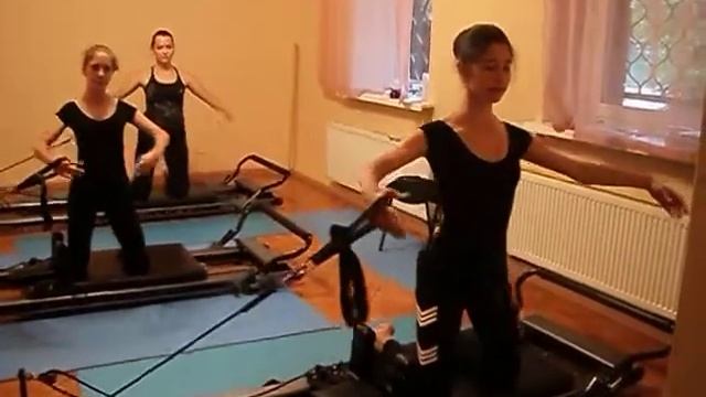 Нейрофитнес.Пилатес.Растяжка.Суставная гимнастика. Тренажёры Пилатес - реформер.