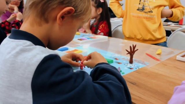 Лепим сказки. Три поросёнка смотреть онлайн