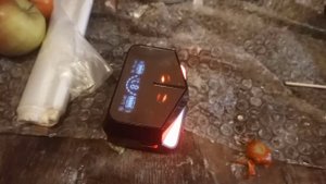 у меня есть без проводные наушники с подсветкой