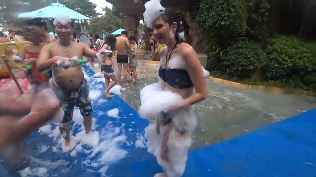 Аквапарк Chimelong Гуанчжоу 2019. Отмечаем октябрьские праздники. смотреть онлайн