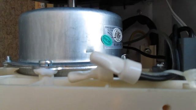 Как устроен проветриватель внутри? Трепанация бризера Тион O2 приточная вентиляция Tion смотреть онлайн