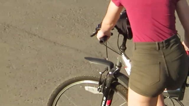 Красотка на велике смотреть онлайн