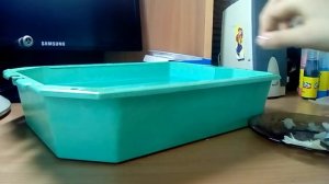 кормление красноухой черепахи