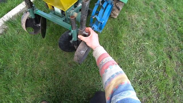 Картофелесажалка и мои доработки (краткий обзор)