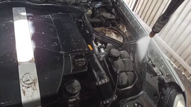 мойка двигателя Мерседес Бенс Е320 смотреть онлайн