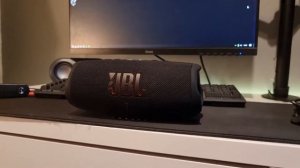 JBL Extreme 3 VS Charge 5 - Sound Comparison