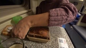 ПОЕЗД 234 МОСКВА-АРХАНГЕЛЬСК. УЖАСНАЯ ПОСАДКА В ТЕМНОТЕ. ИЩЕМ МЕСТА НА ОЩУПЬ. ПЛАЦКАРТНЫЙ ВАГОН.
