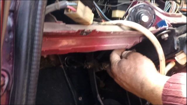 UA Vaz 2107 фары, люфт руля, крышка багажника. Это когда нибудь закончится? Part3. смотреть онлайн