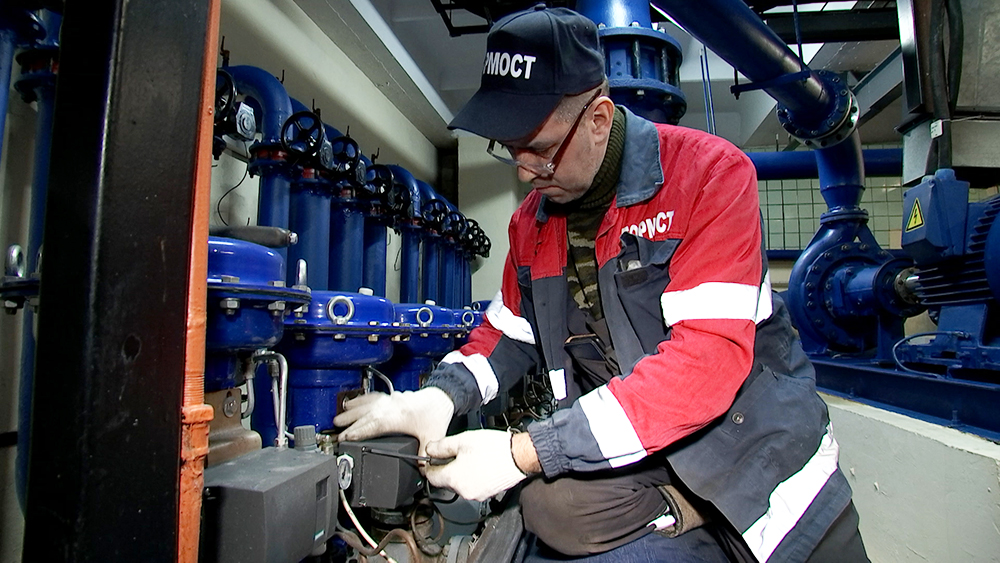 Фонтаны в Москве начали готовить к теплому сезону / Город новостей на ТВЦ