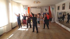 Танцевальная аэробика для тех кому за 50. Вовчиця