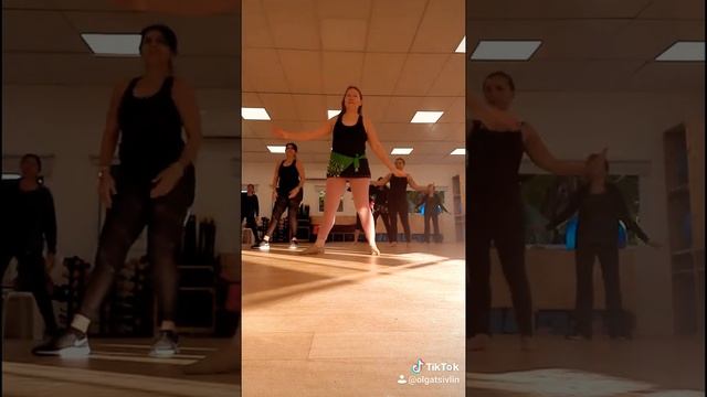 Belly Dance workout. Oriental dance // Танцы живота. Восточные Танцы // שיעור ריקודי בטן