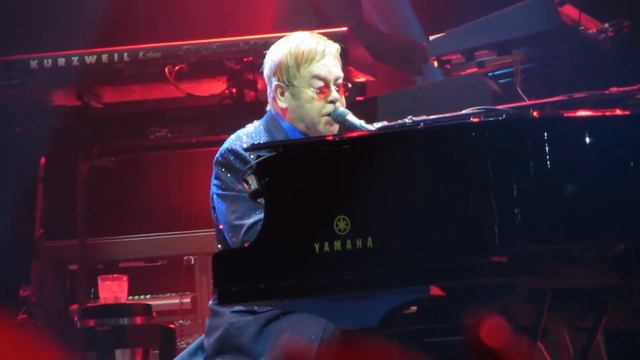 Elton John — I believe in love. смотреть онлайн