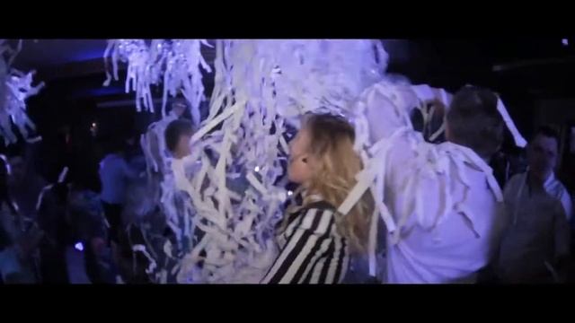 Бумажное Шоу Новогодний Корпоратив. GULYAEVA.PRO