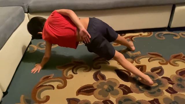 500 отжиманий за 1 подход от 7 летнего мальчика смотреть онлайн