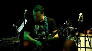 Parisienne Walkways Nelyubin Vladimir & Moscow Newzz /cover/ Gary Moore. Нелюбин Владимир.