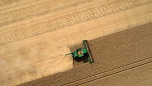 Комбайны John Deere серии S в действии