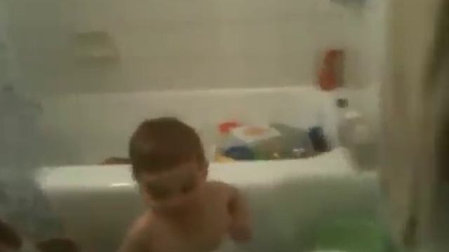 Bath Time for Kai Part 2 смотреть онлайн