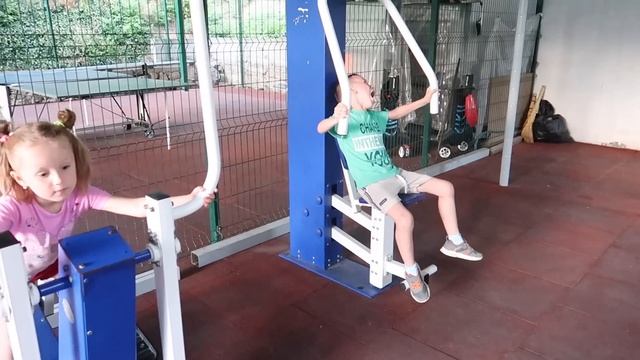 VLOG : УТЕС /КРЫМ /ЗАБОЛЕЛИ В ПЕРВЫЙ ДЕНЬ/НАШ ОТДЫХ/ КРАСИВЫЕ МЕСТА / смотреть онлайн