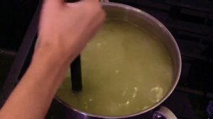 Куриный суп с секретом! Пальчики оближешь / Как приготовить куриный бульон с лапшой