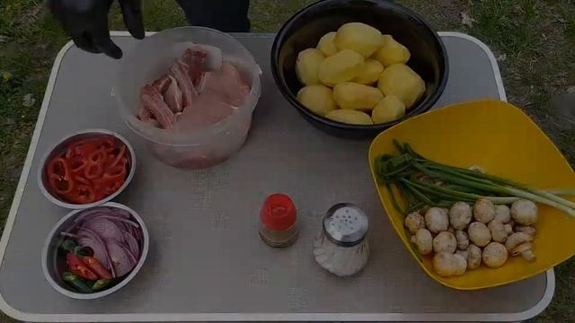 Шашлык в луковых горшочках _&_ Жареная картошка с мясом и грибами смотреть онлайн