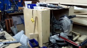 Защитный короб для торцовочной пилы