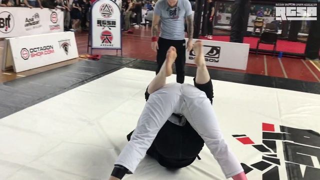 досдачи 19 Бенч Оксана vs Вяткина Анастасия