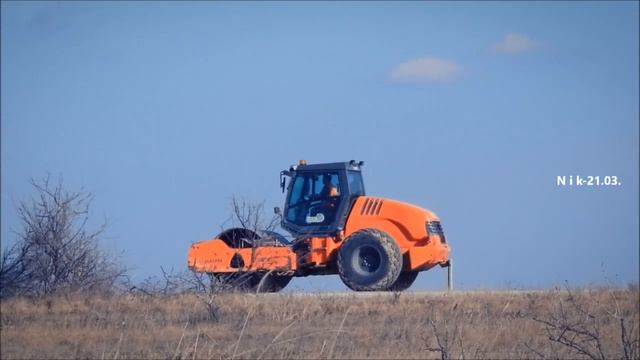 Дорога с Черноморского на Межводное. Ремонт.- 21. 03. 2021 г. смотреть онлайн