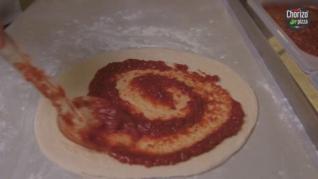 Как приготовить пиццу с тунцом How to cook Al Tonno Pizza смотреть онлайн