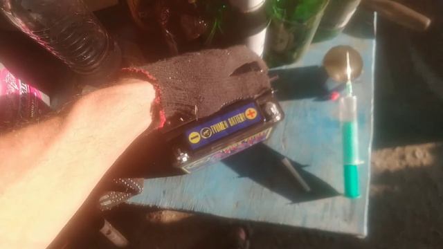 Заправка сухозаряженого мотоциклетного АКБ Тюмень 6МТС-9 готовым электролитом смотреть онлайн