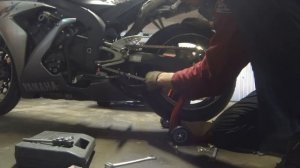 Yamaha R1 2004 год обслуживание | Замена цепи, масла, тормозной жидкости