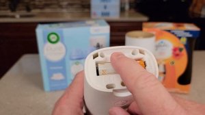 Air Wick vs Glade Automatic Air Freshener Spray Why Glade is BETTER?